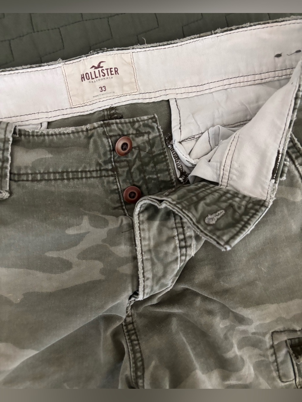 Vintage 2000/10s Hollister Men’s Camo Cargo Shorts - Picture 5 of 7